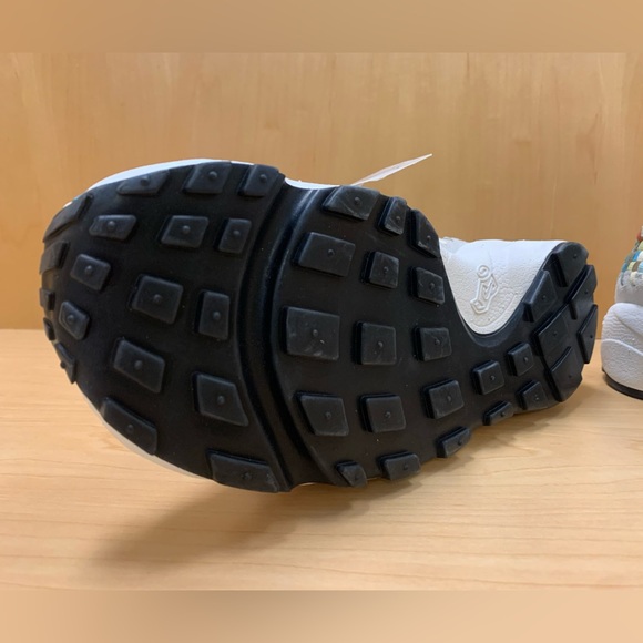 Nike Air Footscape Woven
Sail Rainbow (Women's) - Picture 6 of 8